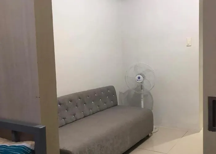 Apartahotel Lucky Ipe At Sea Residences Tower A O-nine-nine-seven-nine-nine--six-five-six-four-three Near Moa Complex Pasay Manila